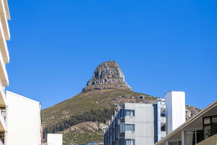 1 Bedroom Property for Sale in Sea Point Western Cape